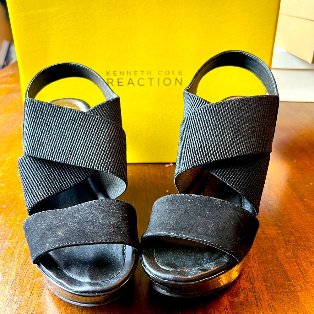 Black Kenneth Cole Suede, Fabric and Patent Leather Wedge Sandals size 8.